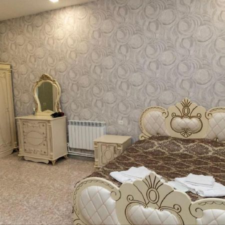 Noyemburg Hotel Noyemberyan Kültér fotó